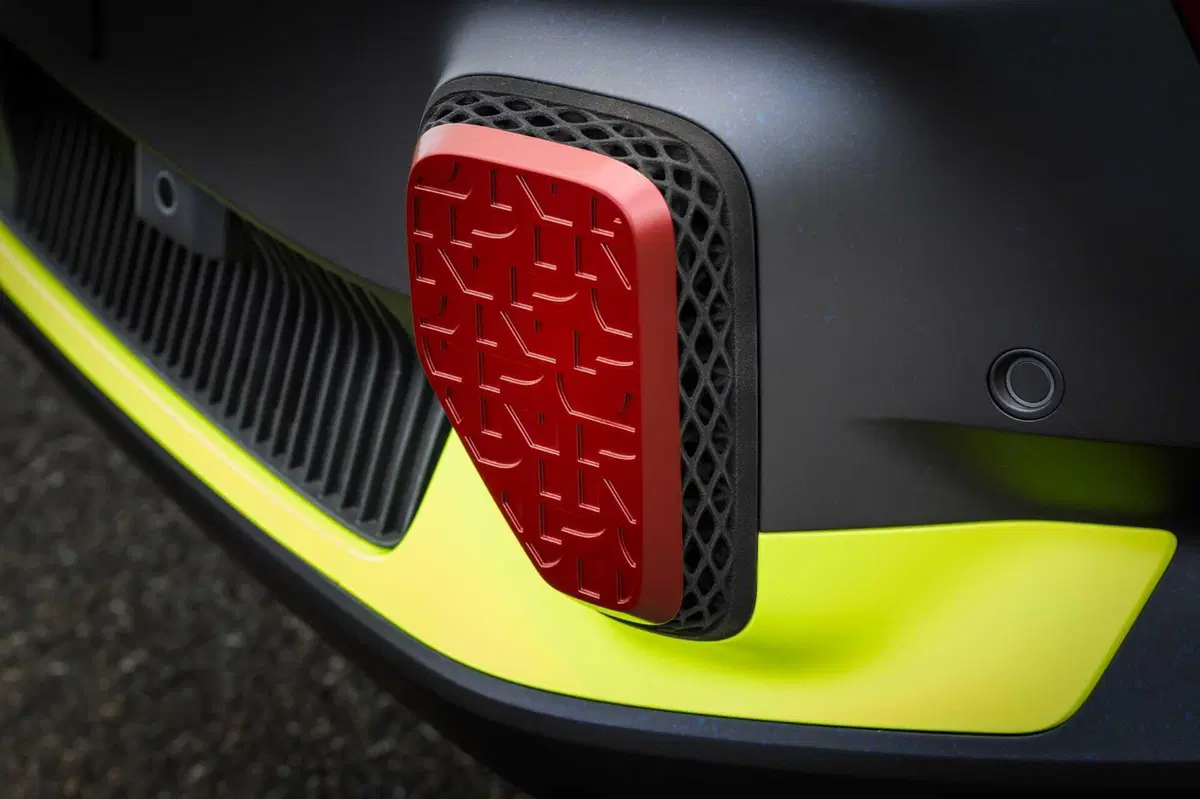 Renault Vision 4RESCUE: la demo-car elettrica per i soccorsi d’emergenza (11)