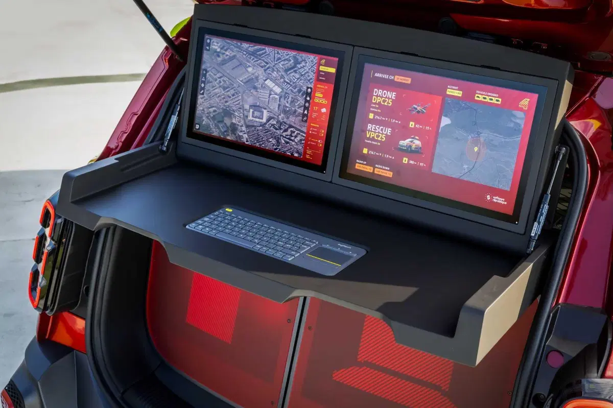 Renault Vision 4RESCUE: la demo-car elettrica per i soccorsi d’emergenza (17)