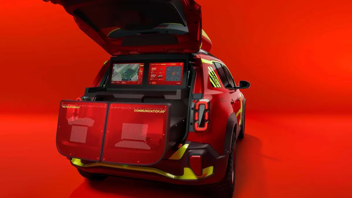 Renault Vision 4RESCUE: la demo-car elettrica per i soccorsi d’emergenza (36)