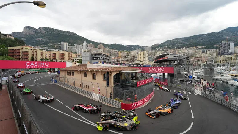 Formula E. Pubblicato il calendario del 2026: Italia ancora assente ma "ci sono opzioni come Roma, Milano e Torino"