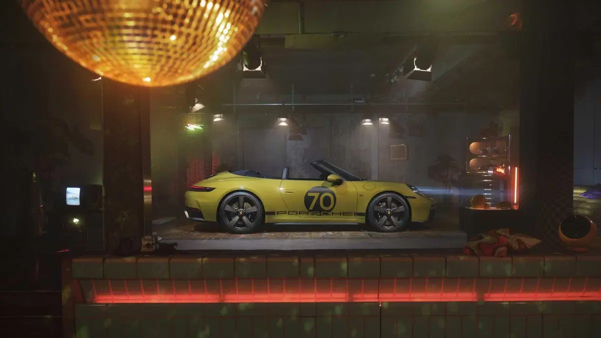Porsche 911 GTS Spirit 70: un tuffo negli anni ’70 con la tecnologia del futuro (14)