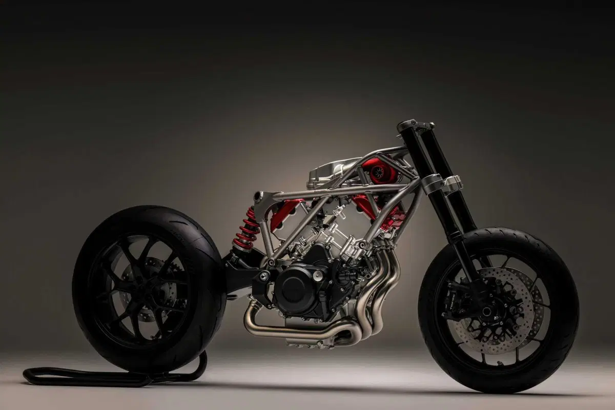Honda sorprende a Goodwood 2025: in scena la “quasi kei car” elettrica e tante icone del passato (11)