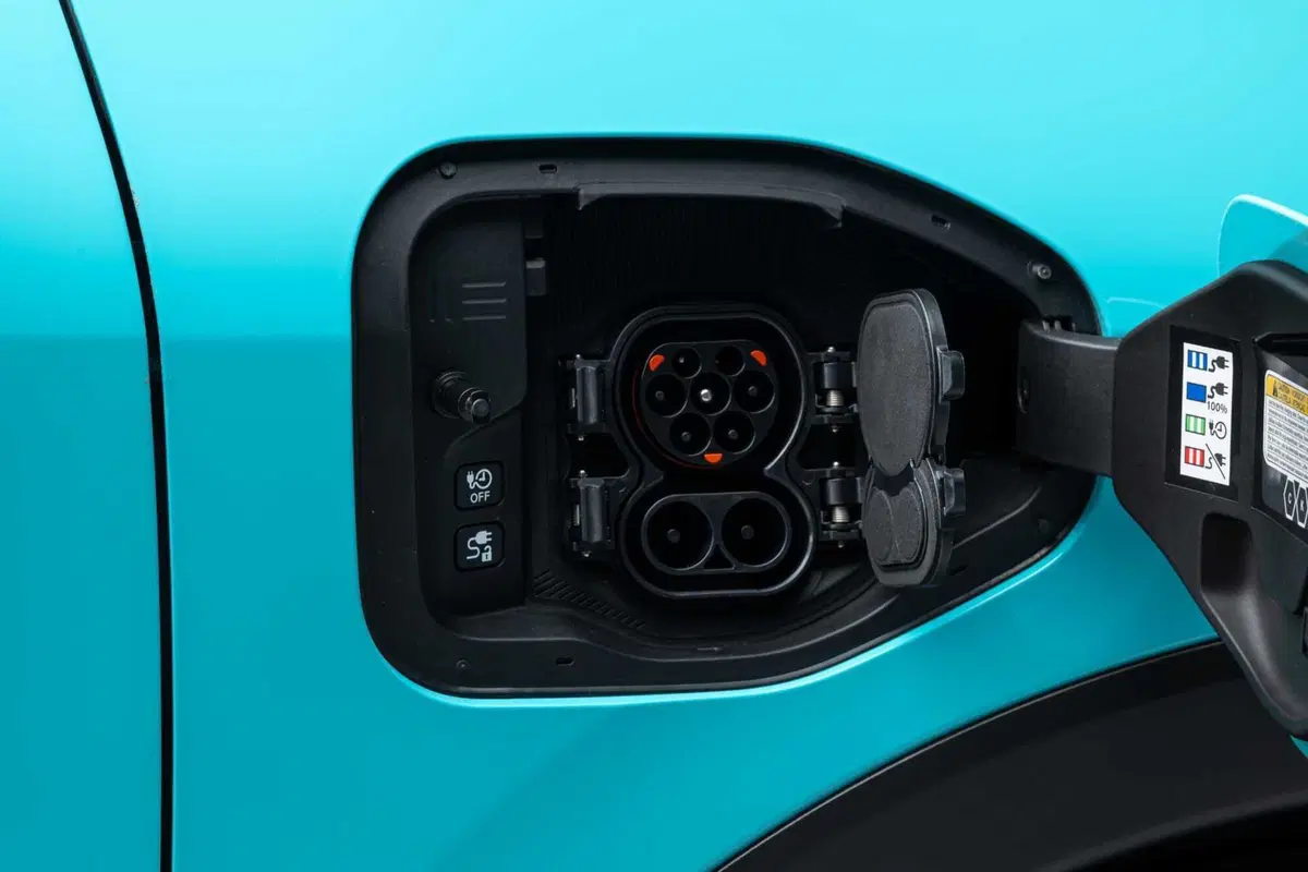 Nuova Nissan Leaf: torna l’icona dell’elettrico con 604 km di autonomia, Google integrato e un design completamente rinnovato (12)