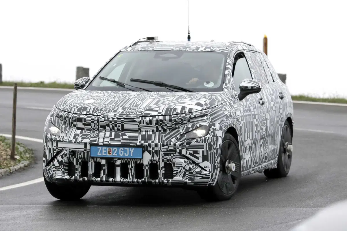 Skoda Epiq: avvistato il SUV urbano 100% elettrico che costerà circa 25.000 euro (2)