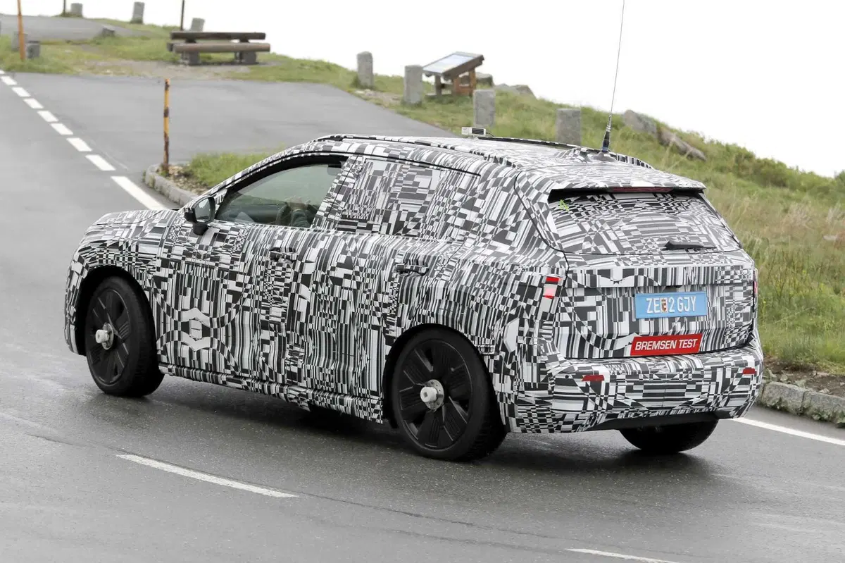 Skoda Epiq: avvistato il SUV urbano 100% elettrico che costerà circa 25.000 euro (8)