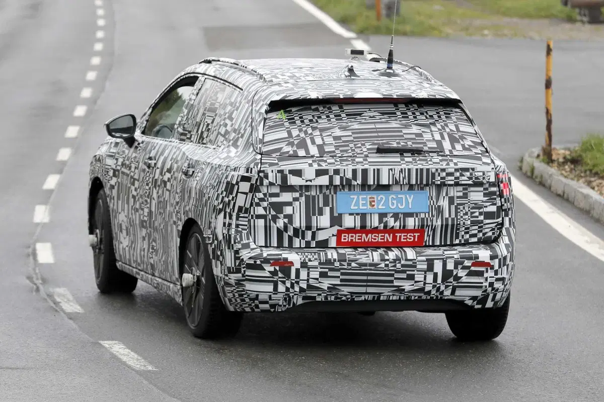 Skoda Epiq: avvistato il SUV urbano 100% elettrico che costerà circa 25.000 euro (11)