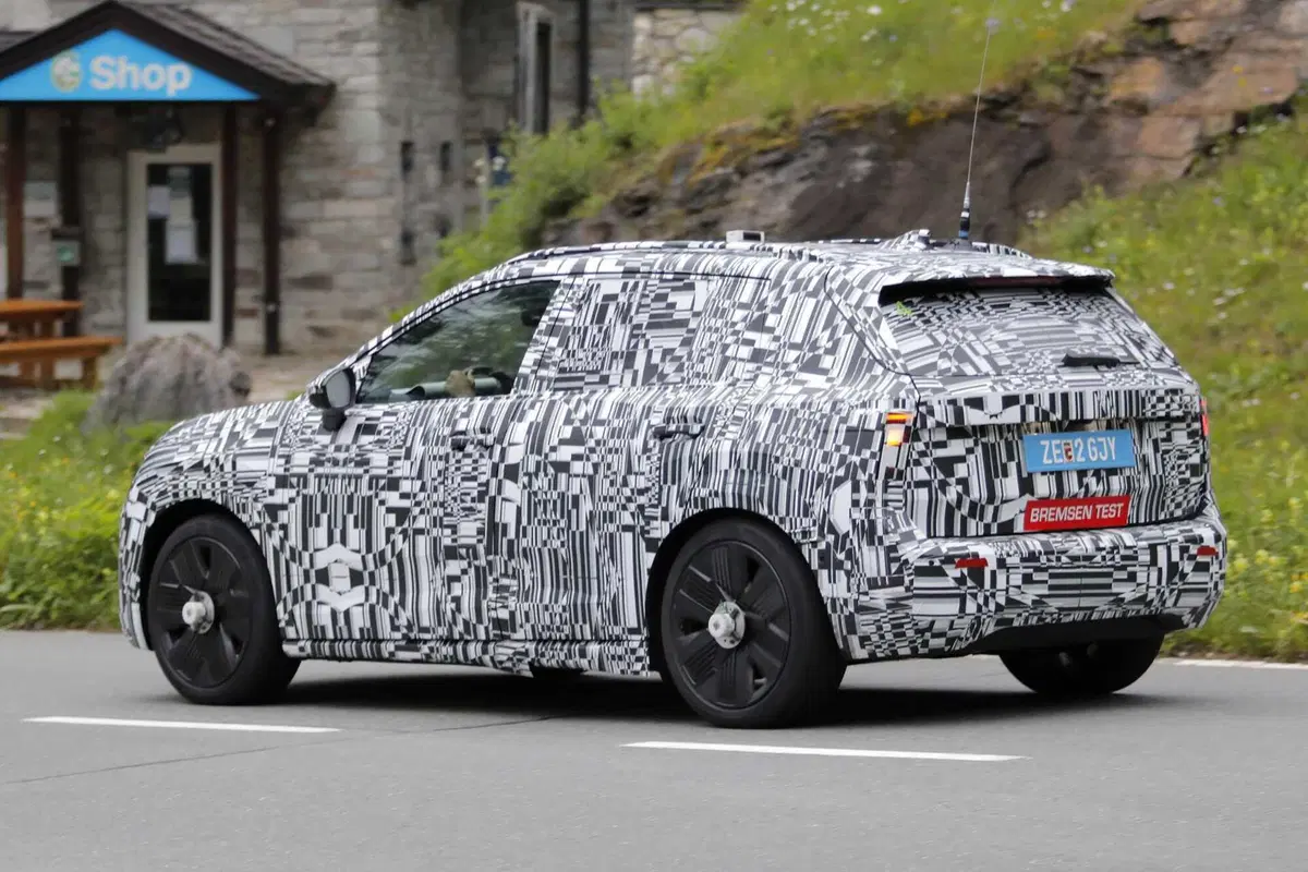 Skoda Epiq: avvistato il SUV urbano 100% elettrico che costerà circa 25.000 euro (19)