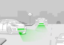 La luce di stop davanti? Si, ma verde. Potrebbe evitare gli incidenti