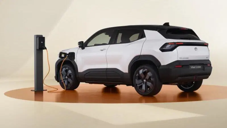 E' una Toyota fatta da Suzuki: la Urban Cruiser torna in elettrico [VIDEO]