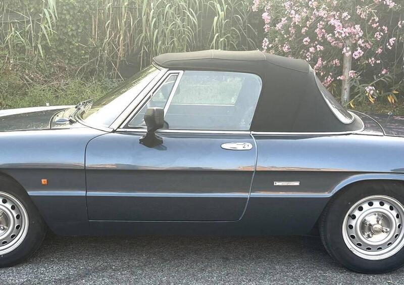 Alfa Romeo SPIDER DUETTOd'epoca del 1988 a Roma