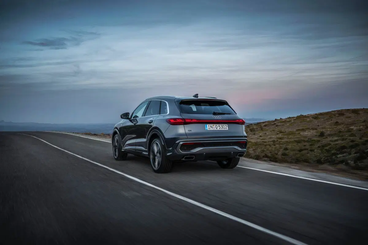 Tutte le immagini di nuova Audi Q5 e SQ5 SUV (18)