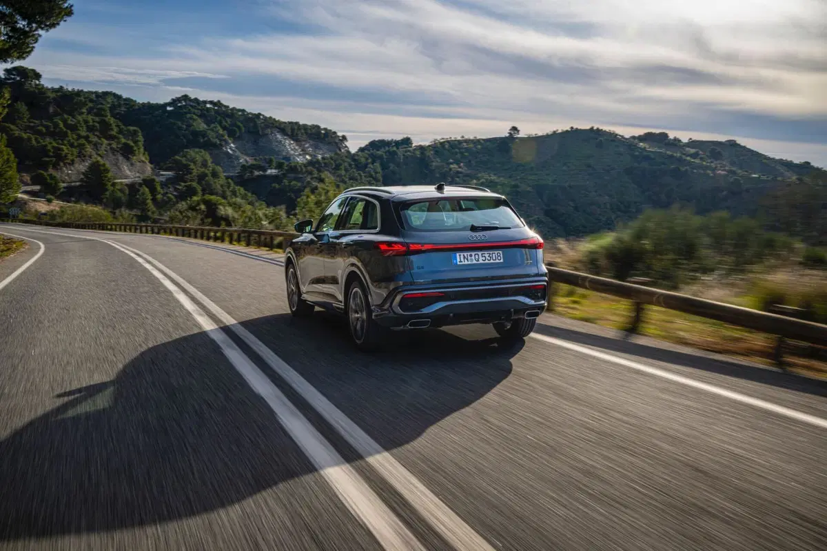 Tutte le immagini di nuova Audi Q5 e SQ5 SUV (22)