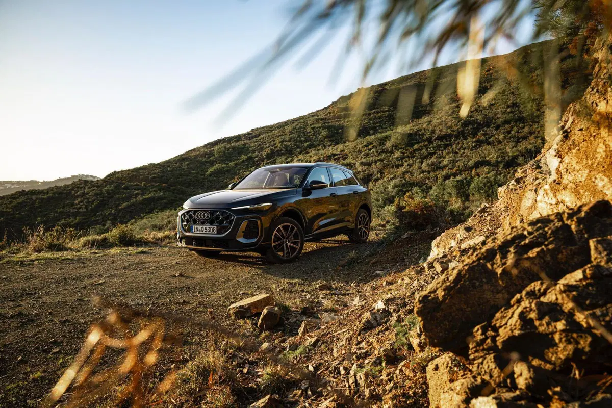 Tutte le immagini di nuova Audi Q5 e SQ5 SUV (23)
