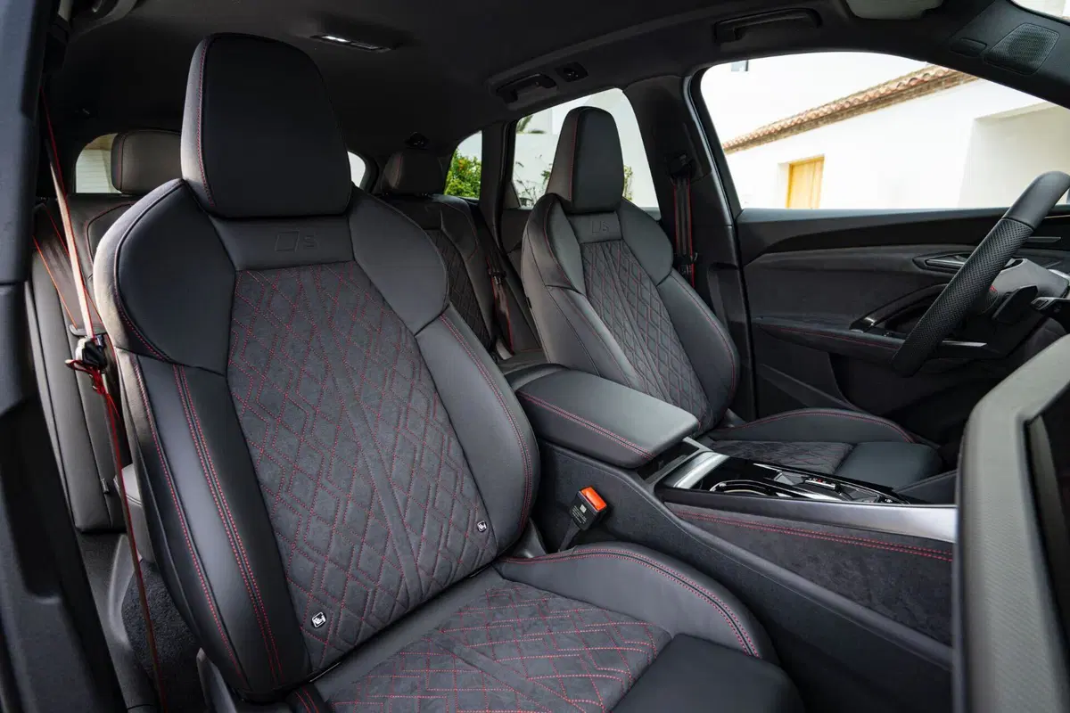 Tutte le immagini di nuova Audi Q5 e SQ5 SUV (60)
