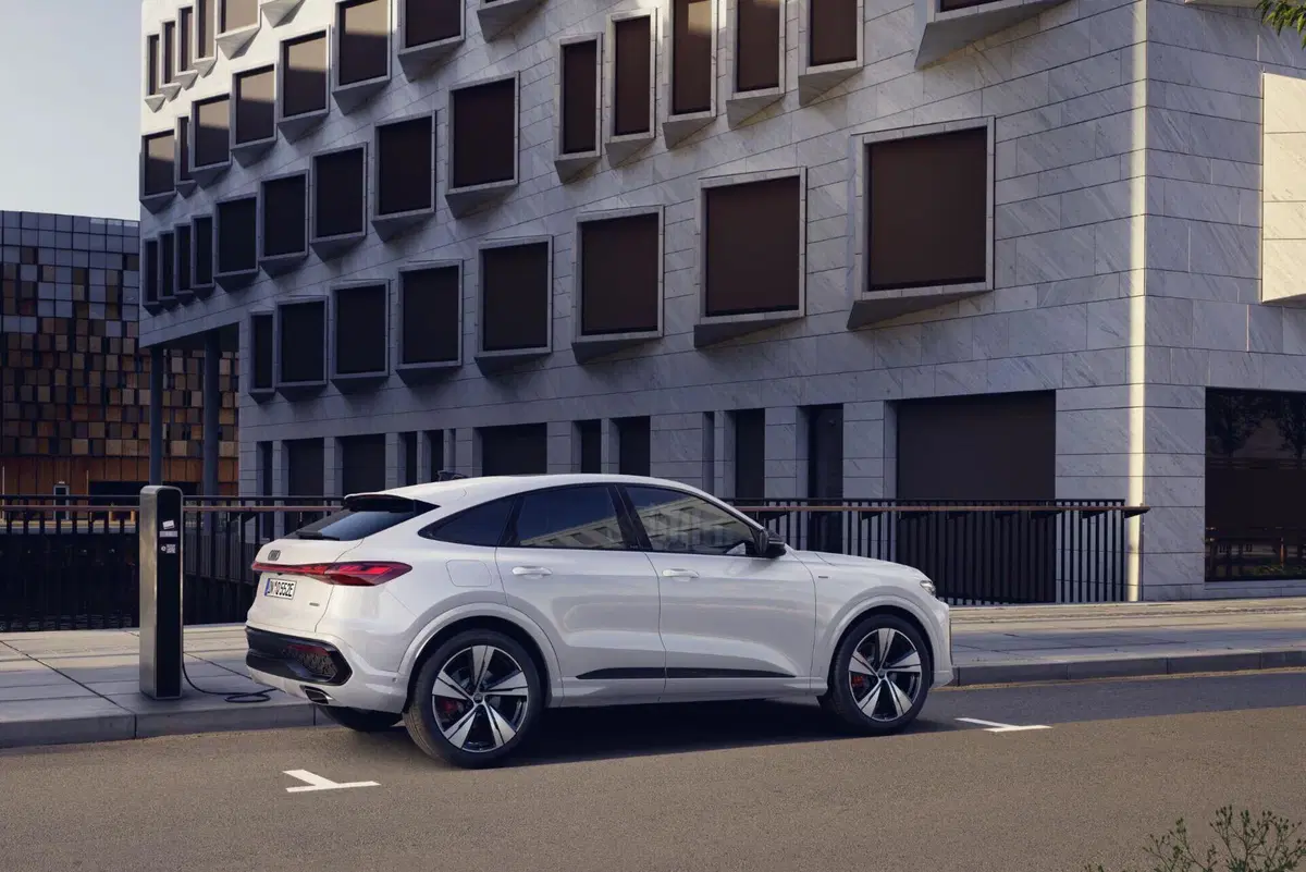 Tutte le immagini di nuova Audi Q5 e SQ5 Sportback (18)