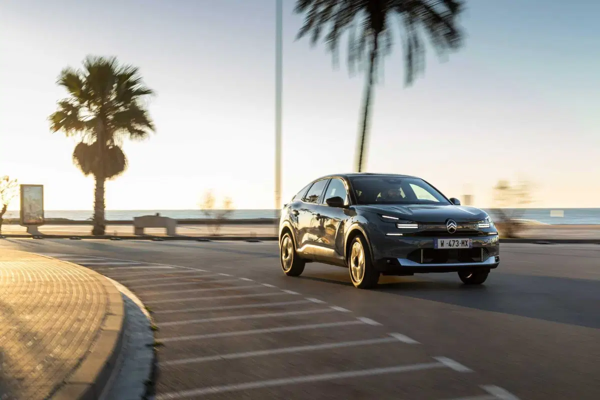 Citroën C4 Hybrid a 19.900 euro