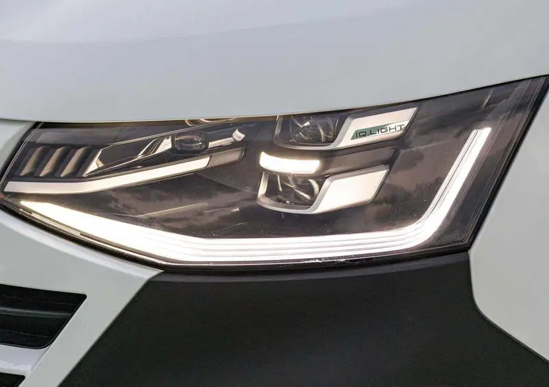 Volkswagen Veicoli Commerciali Transporter (15)
