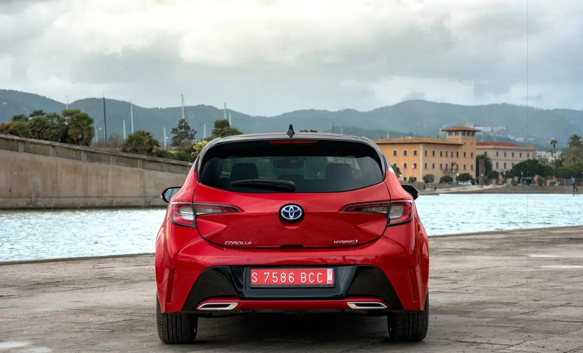 Toyota Corolla (5)