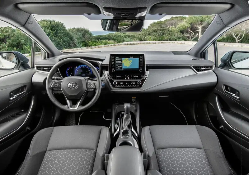 Toyota Corolla (11)