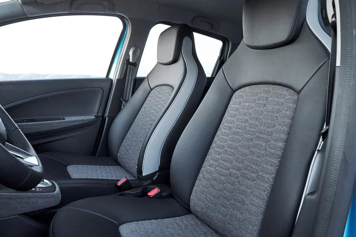 Renault Zoe Iconic R135 qstomize van (13)