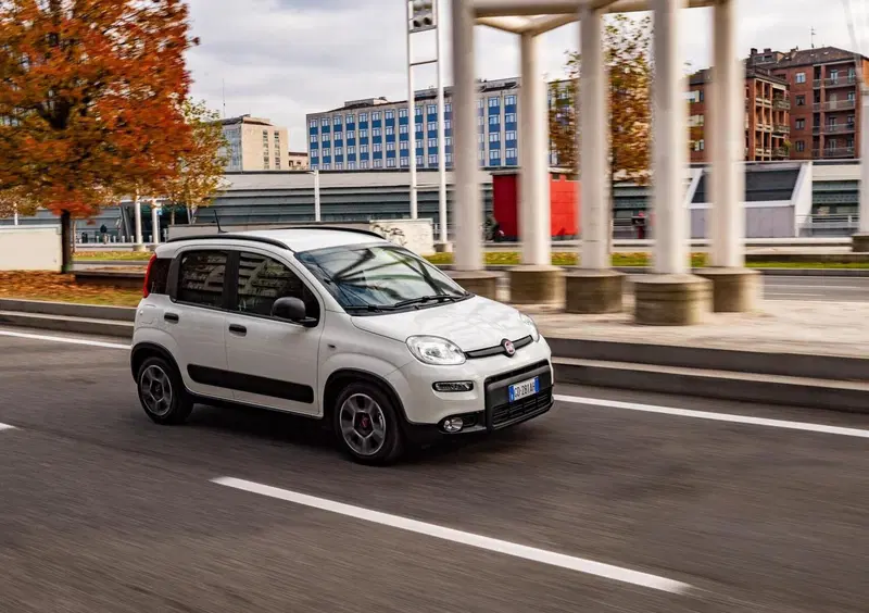 Fiat Panda (2020-->>) (6)