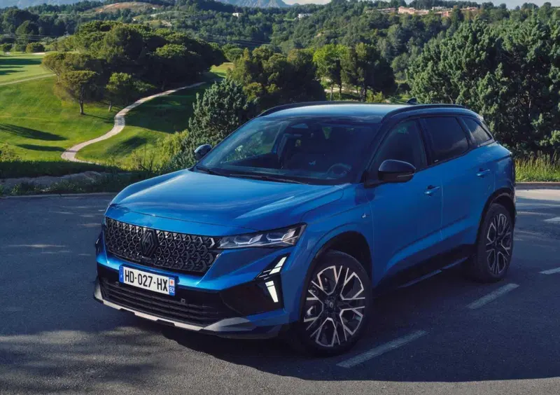 Renault Austral (2022-->>) (2)