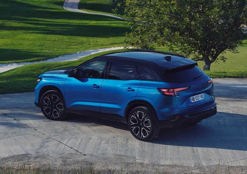 Renault Austral (2022-->>) (5)
