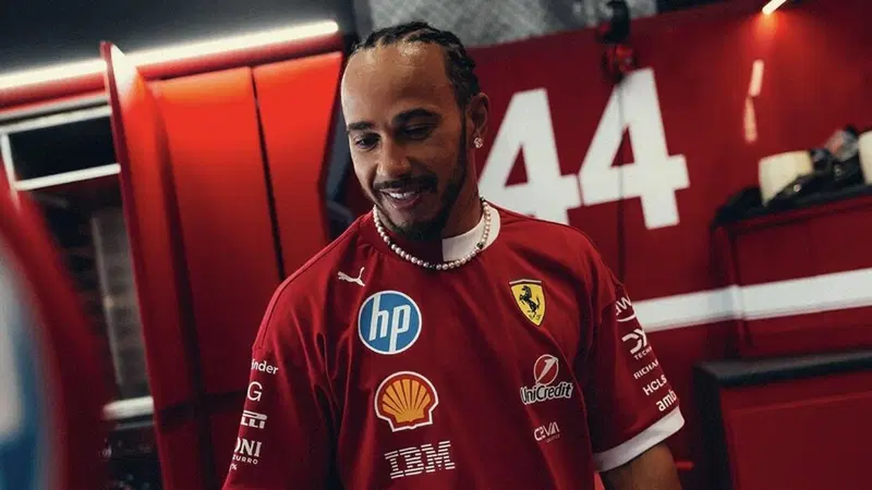F1 GP Austria, Hamilton: "Aggiornamenti Ferrari? Un Passo avanti. Tester&ograve; a breve la vettura 2026 al simulatore"