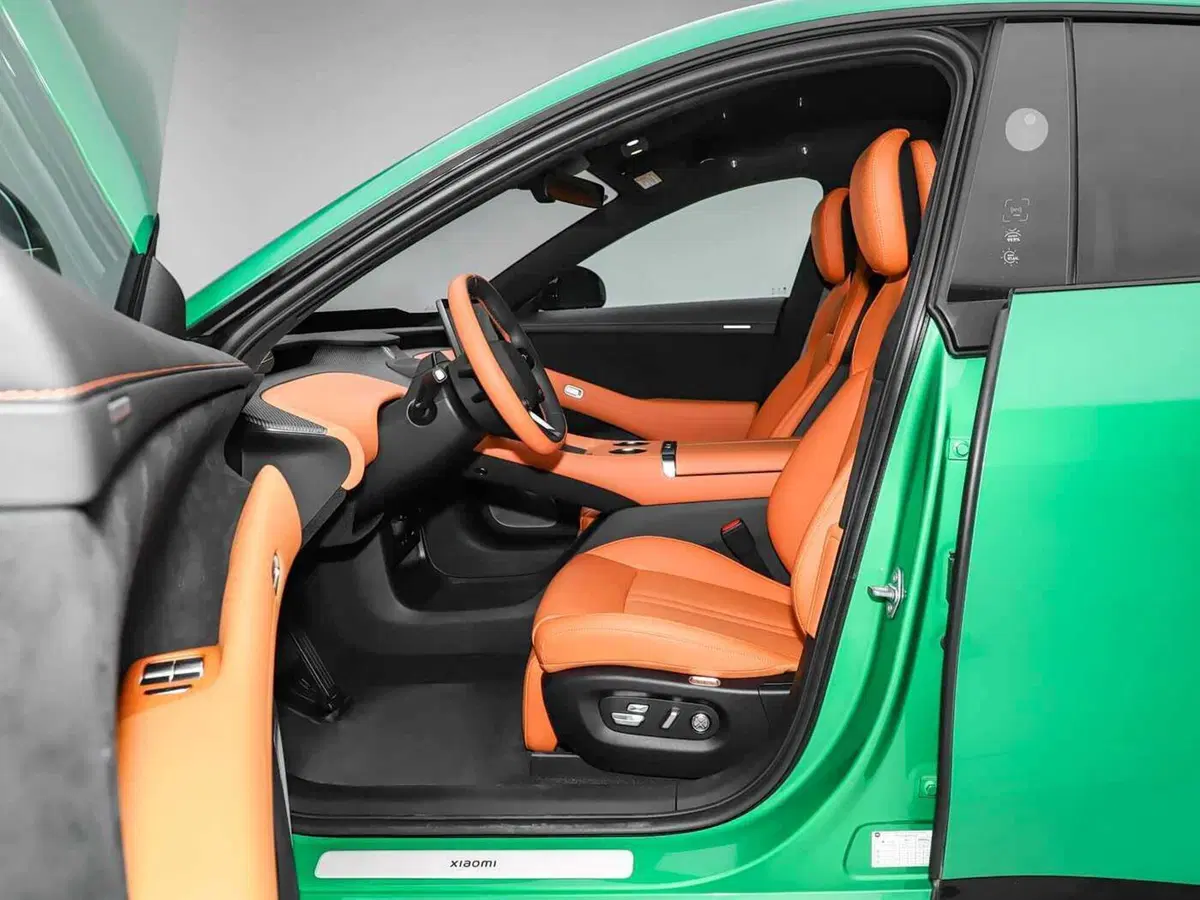 L'elettrica Xiaomi che piace ai Tesla-fan e sembra una Ferrari Purosangue, prezzo shock (6)