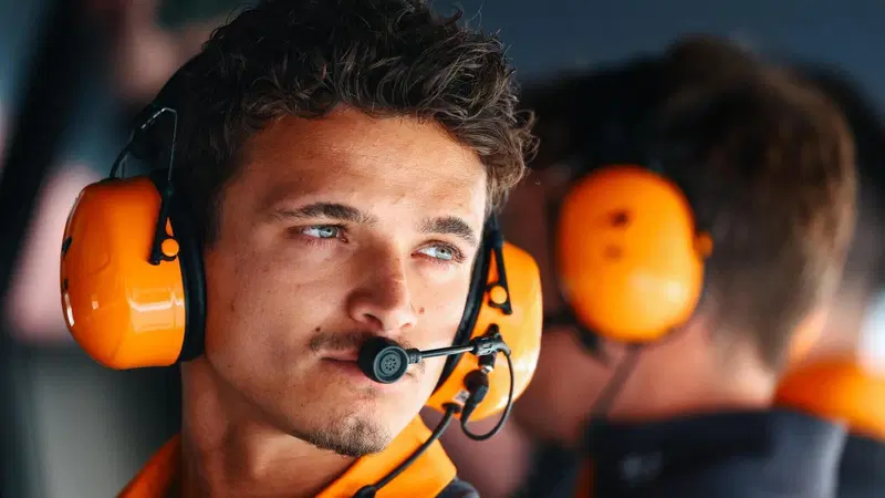 F1. McLaren torna al top nelle libere del GP d'Austria, Norris: "Mi sento bene con la nuova MCL49". Alex Dunne stupisce il Circus