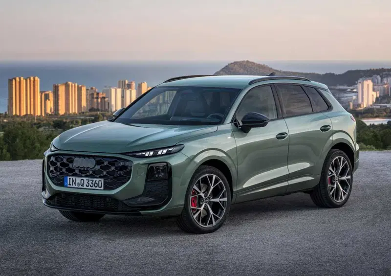 Audi Q3 (2025-->>) (3)