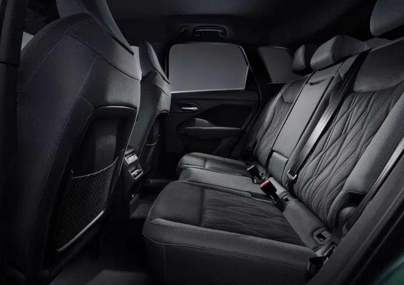 Audi Q3 (2025-->>) (18)