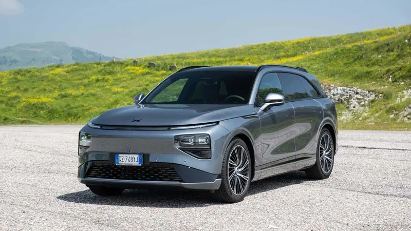 XPeng G9