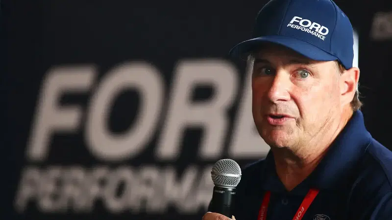 Ford: guardare quel che fanno i cinesi &egrave; umiliante, dice il CEO