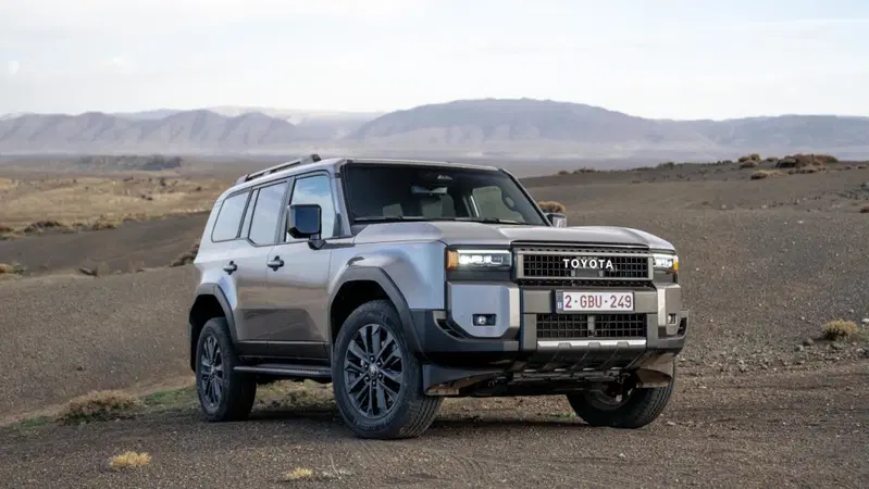 Toyota Land Cruiser: per la prima volta &egrave; a batteria, ma non &egrave; un sacrilegio