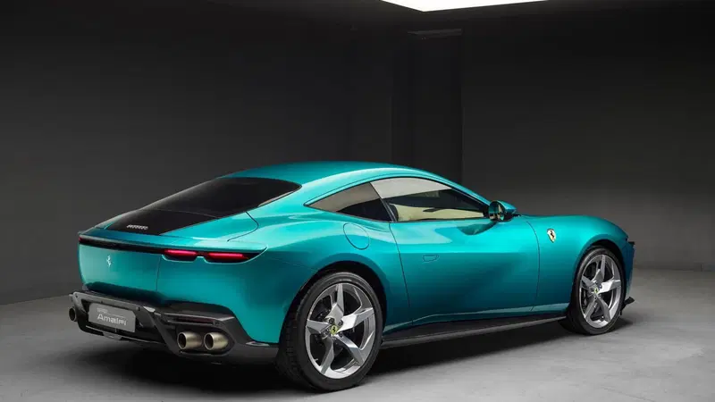 &Egrave; arrivata una nuova Ferrari. Si chiama Amalfi Coup&eacute; e fa da 0-200 in 9 secondi [VIDEO]