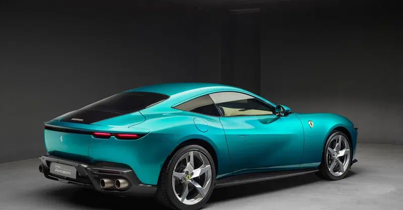 &Egrave; arrivata una nuova Ferrari. Si chiama Amalfi Coup&eacute; e fa da 0-200 in 9 secondi [VIDEO]
