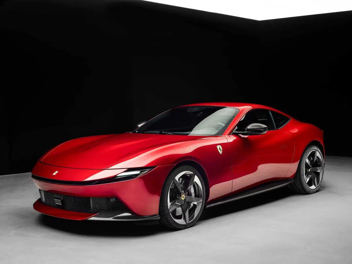 Ferrari Amalfi Coupé: dalla Roma l'evoluzione di uno stile classico [VIDEO]