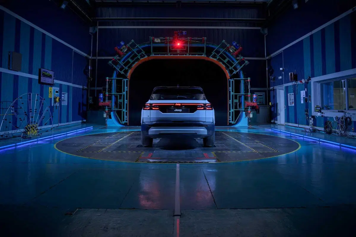 Nuova Jeep Compass 2025: promossa agli gli esami di aerodinamica? (10)