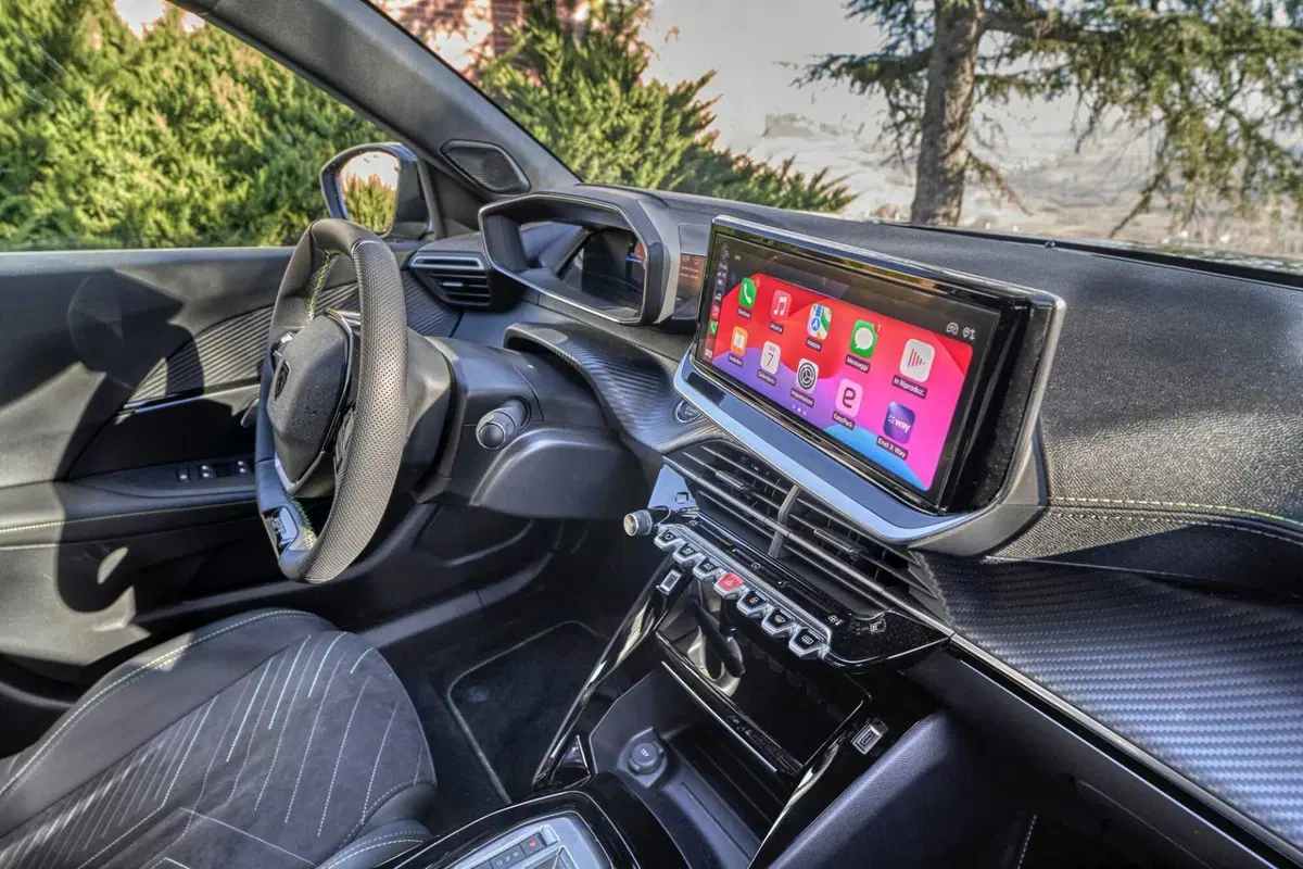 Peugeot 2008 (3)
