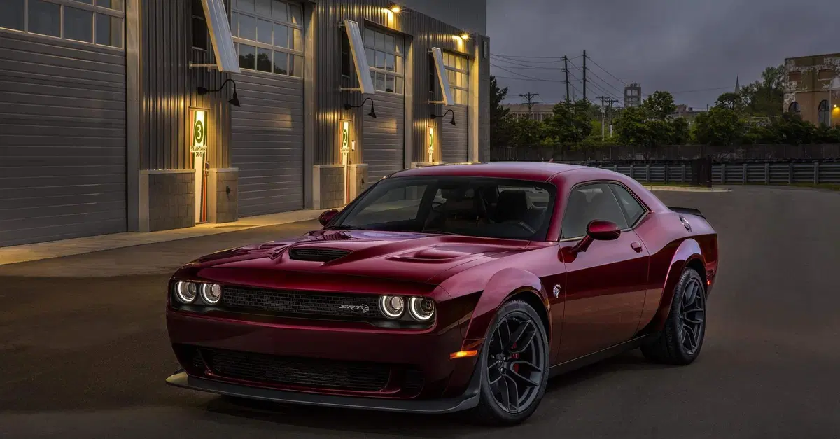 Stellantis resuscita SRT: prestazioni esplosive in arrivo per Dodge, Jeep, Chrysler e Ram