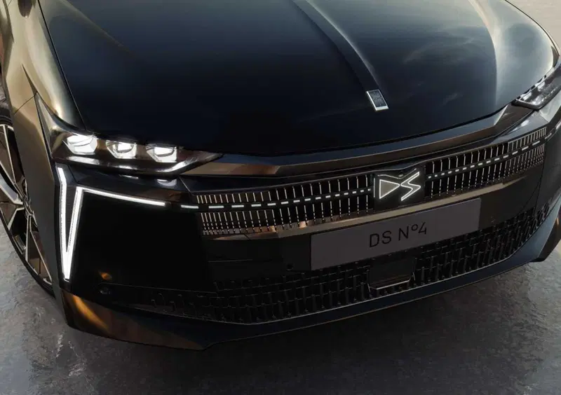 Ds N4 (2025-->>) (12)