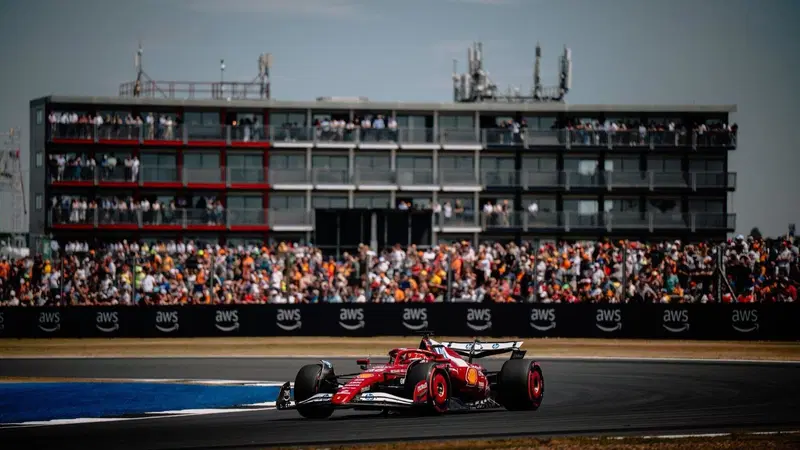 F1. Ferrari in crescita a Silverstone, Vasseur: "Abbiamo dimostrato di avere ritmo e costanza. Il nuovo fondo funziona"