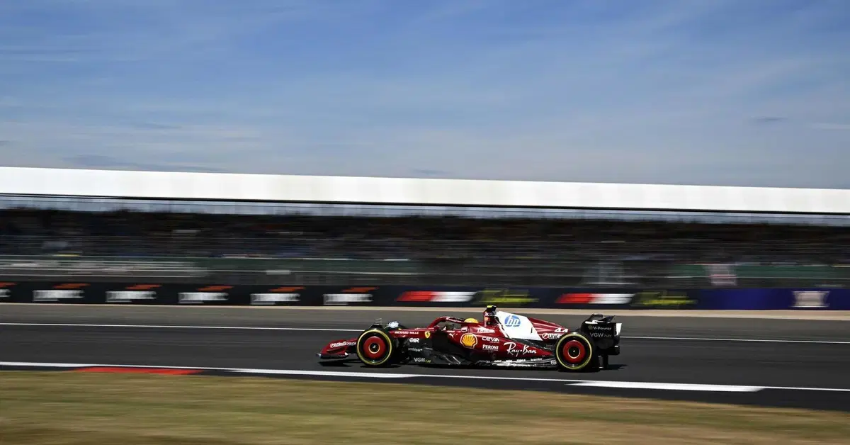 F1. Ferrari fiduciosa a Silverstone, Hamilton: "Giornata entusiasmante". Leclerc: "Buon feeling con la SF-25 ma dobbiamo lavorare per la qualifica"