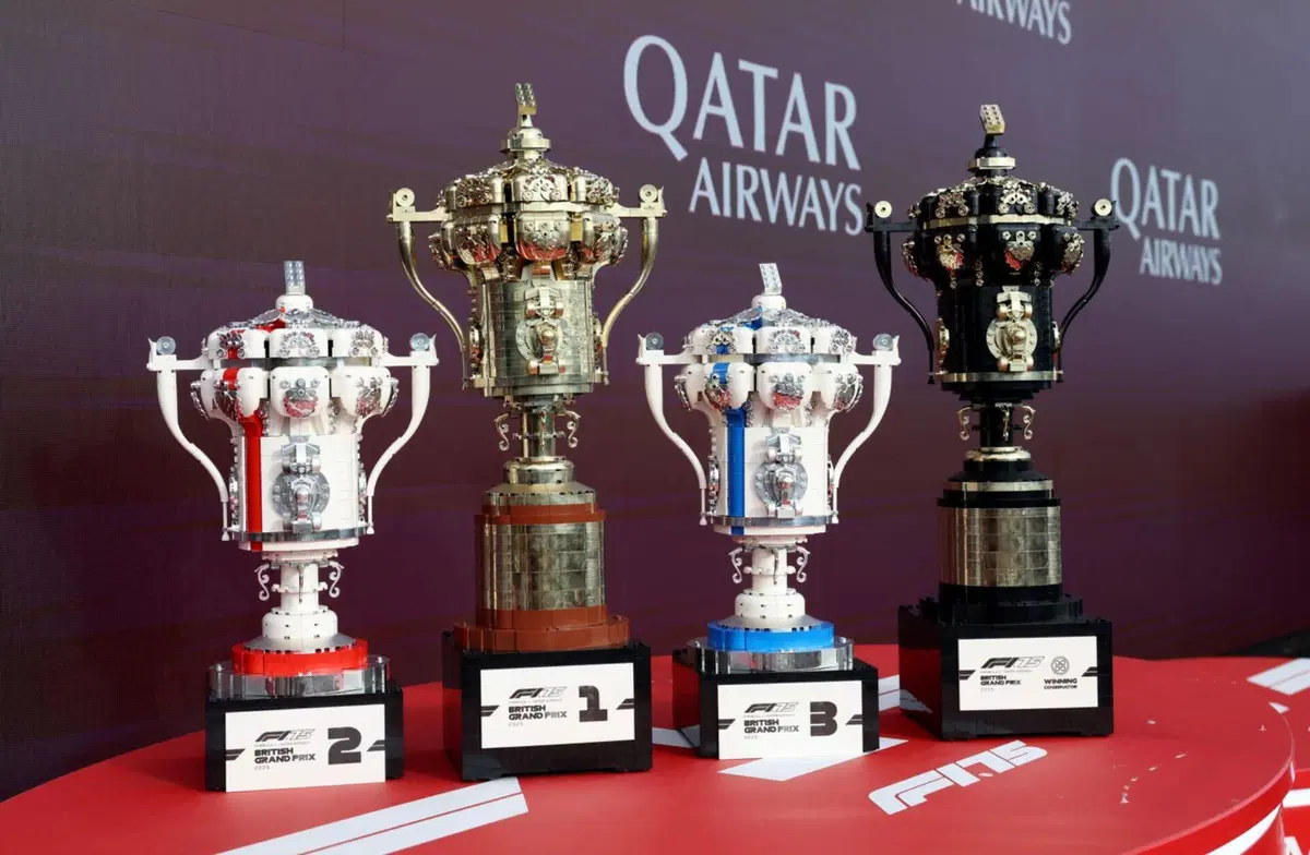 F1. Il vincitore del Gran Premio di Silverstone 2025 solleverà un trofeo fatto di mattoncini Lego (6)