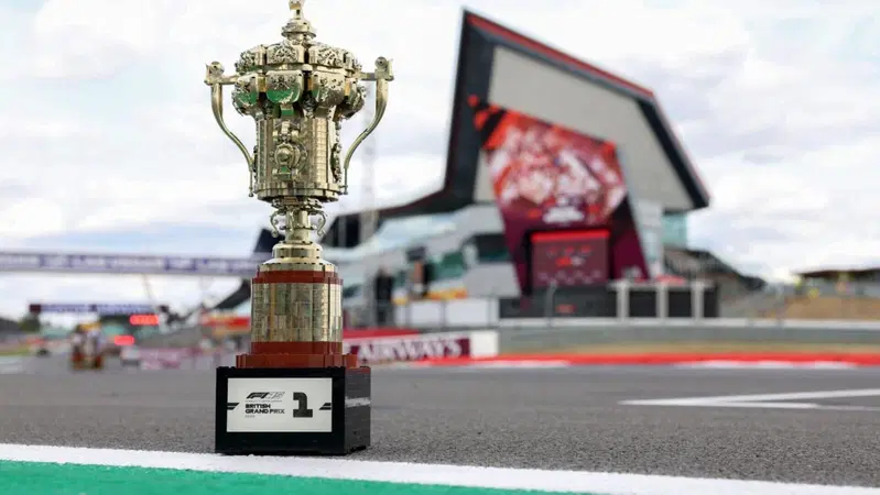 F1. Il vincitore del Gran Premio di Silverstone 2025 sollever&agrave; un trofeo fatto di mattoncini Lego
