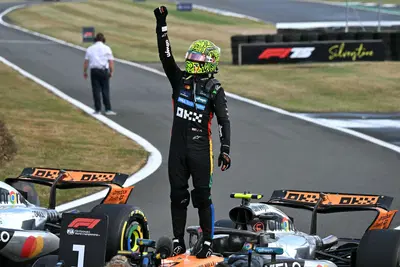 F1. GP Silerstone, Lando Norris trionfa a casa sua: "Questi&nbsp;sono ricordi che mi porter&ograve; dentro per sempre. Un successo incredibile"