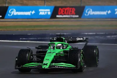 F1. Hulkenberg splendido sotto la pioggia, McLaren spaventosa, Ferrari annaspa: ecco cosa abbiamo imparato dal GP di Silverstone 2025