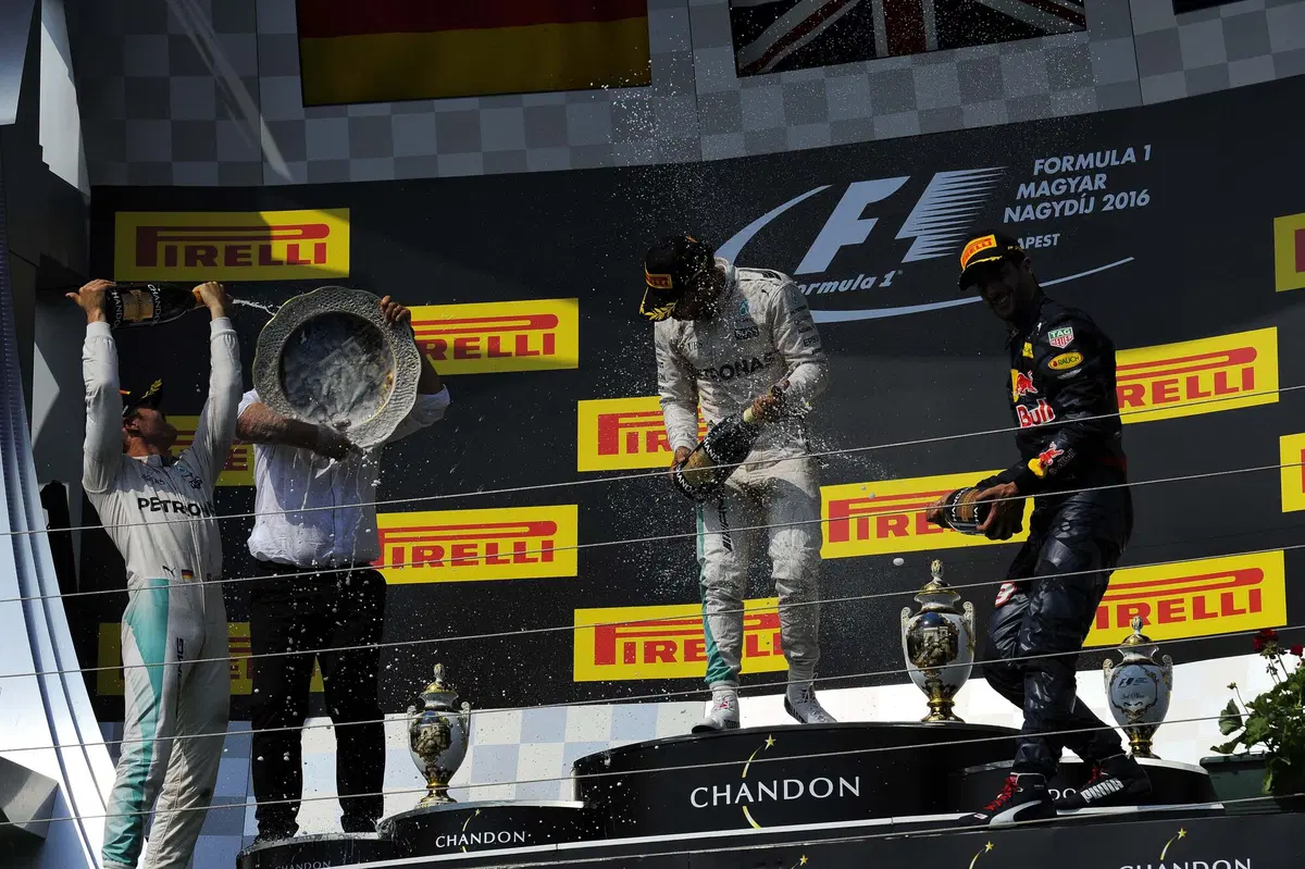 F1, Gp Ungheria 2016: vince Hamilton, nuovo leader del mondiale (27)
