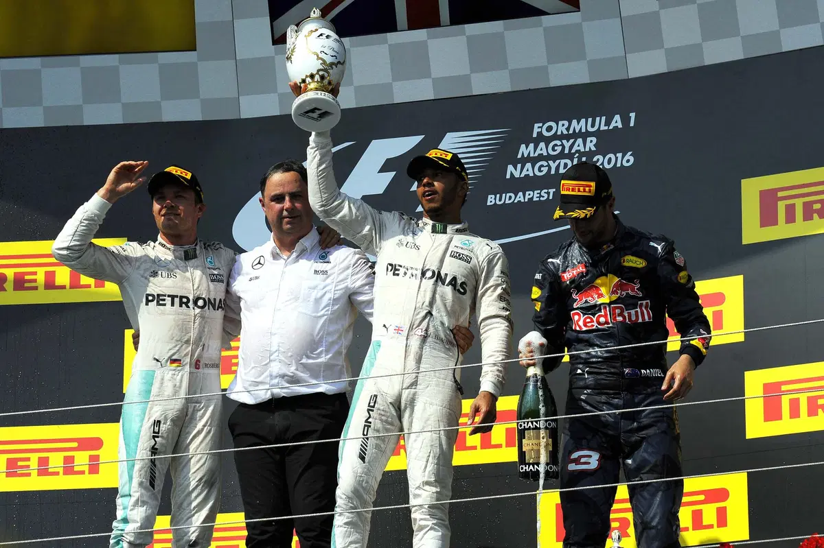 F1, Gp Ungheria 2016: vince Hamilton, nuovo leader del mondiale